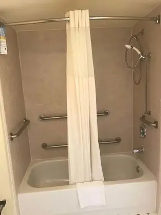 Standard Oda, 1 En Büyük (King) Boy Yatak, Sigara İçilebilir