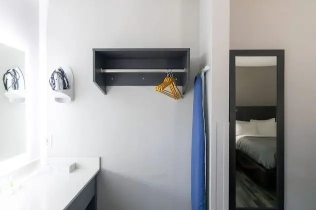 Oda, 2 Çift Kişilik Yatak, Engellilere Uygun, Sigara İçilmez