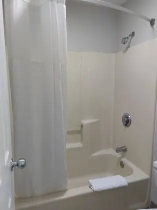 Oda, 2 Çift Kişilik Yatak, Engellilere Uygun, Sigara İçilmez