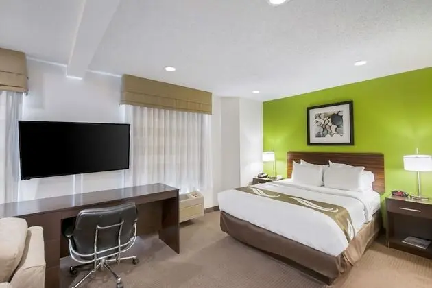 Süit, 1 Büyük (Queen) Boy Yatak, Sigara İçilmez