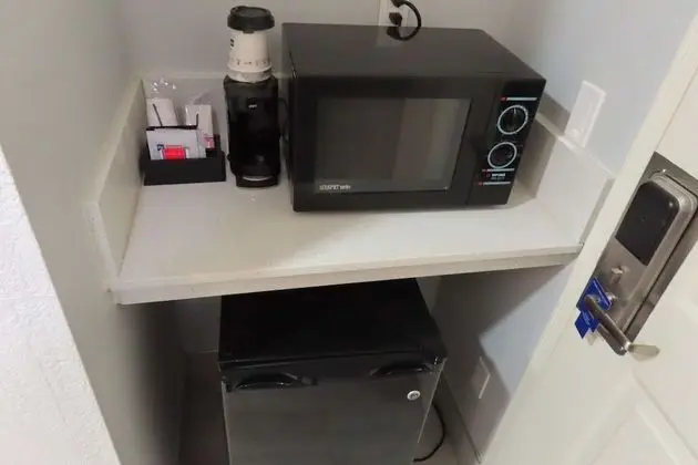 Standard Oda, 1 En Büyük (King) Boy Yatak, Sigara İçilmez, Buzdolabı ve Mikrodalga