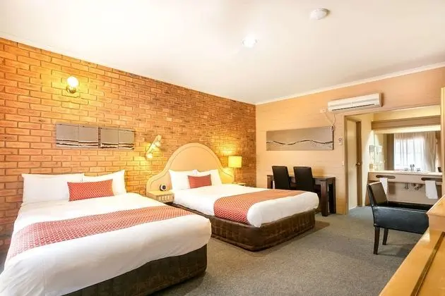 Standard, 1 Double, 2 Singles, ground floor