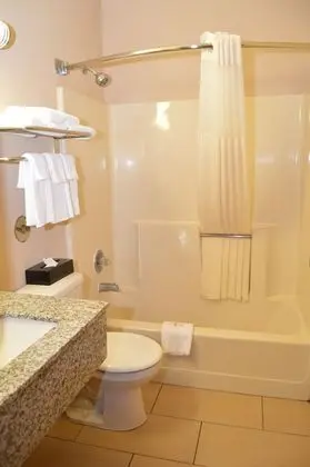 Süit, 1 En Büyük (King) Boy Yatak ve Çekyat, Sigara İçilmez (2 person Sofabed)