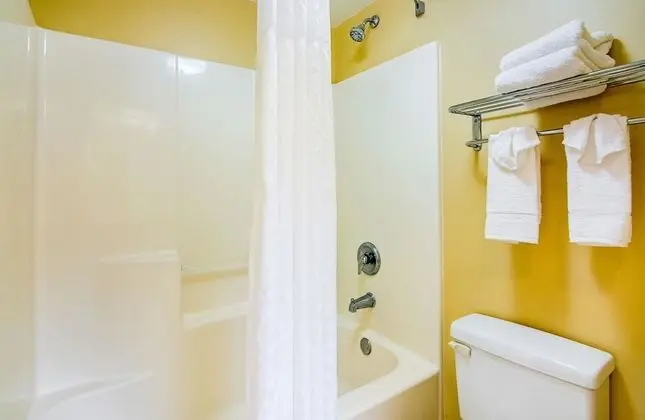 Oda, 1 En Büyük (King) Boy Yatak, Sigara İçilmez (Pet Friendly)