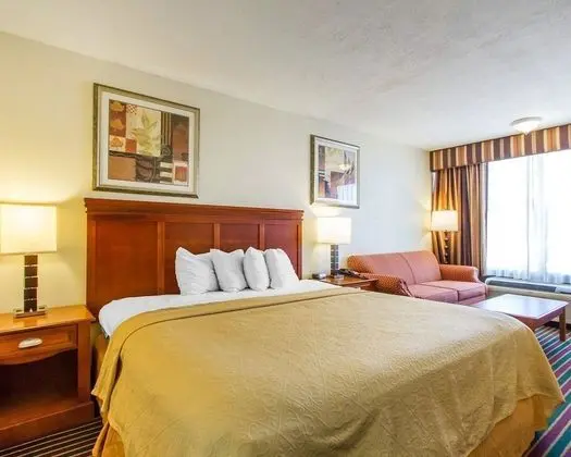 Oda, 1 En Büyük (King) Boy Yatak, Engellilere Uygun, Sigara İçilmez