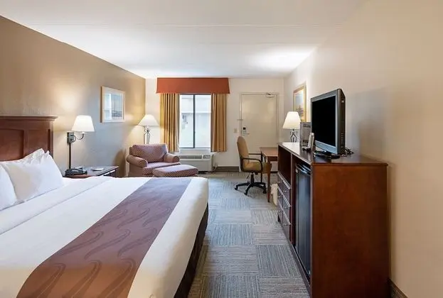 Oda, 1 En Büyük (King) Boy Yatak, Engellilere Uygun, Sigara İçilmez