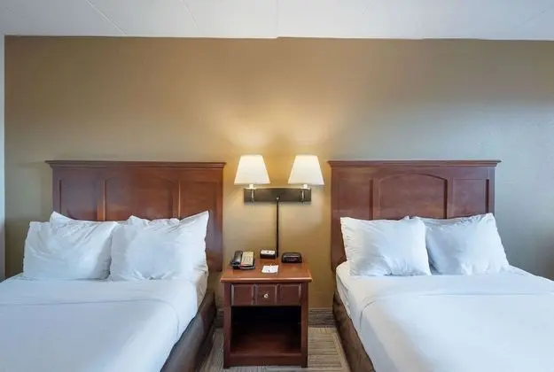 Oda, 2 Çift Kişilik Yatak, Sigara İçilmez