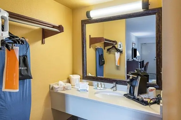 Oda, 2 Çift Kişilik Yatak, Sigara İçilmez