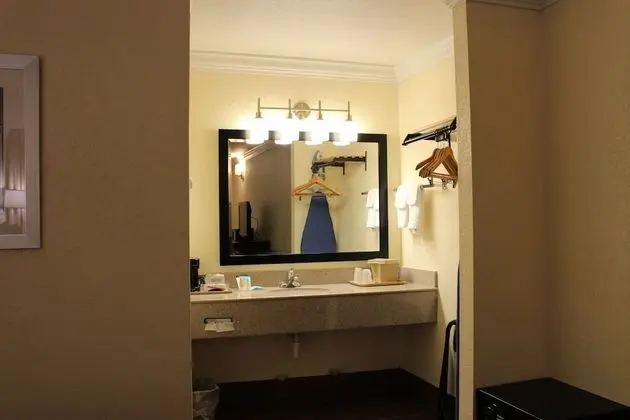Premium King Room
