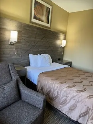 Standard Oda, 1 Büyük (Queen) Boy Yatak, Engellilere Uygun, Sigara İçilmez