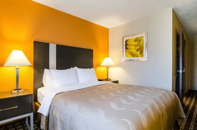 Standard Oda, 1 Büyük (Queen) Boy Yatak, Sigara İçilmez