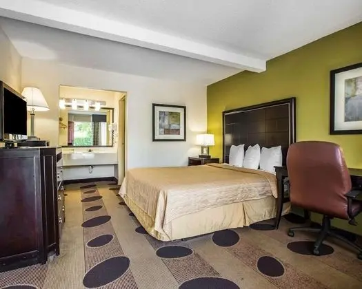 Oda, 1 Büyük (Queen) Boy Yatak, Sigara İçilebilir