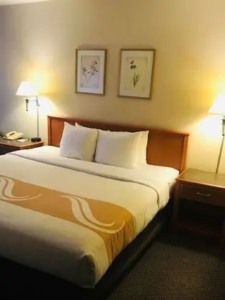 Oda, 1 En Büyük (King) Boy Yatak, Engellilere Uygun, Sigara İçilmez