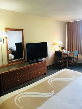 Oda, 1 En Büyük (King) Boy Yatak, Engellilere Uygun, Sigara İçilmez