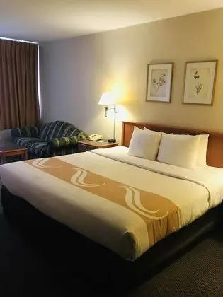 Oda, 1 En Büyük (King) Boy Yatak, Engellilere Uygun, Sigara İçilmez