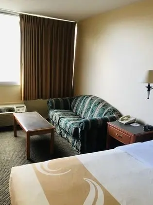 Oda, 1 En Büyük (King) Boy Yatak, Engellilere Uygun, Sigara İçilmez