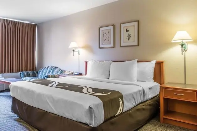 Oda, 1 En Büyük (King) Boy Yatak, Engellilere Uygun, Sigara İçilmez