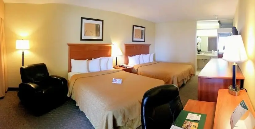 Oda, 2 Büyük (Queen) Boy Yatak, Sigara İçilmez, Avlu Manzaralı