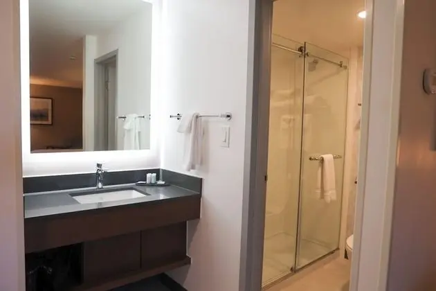 Standard Oda, 1 En Büyük (King) Boy Yatak, Sigara İçilmez, Buzdolabı ve Mikrodalga