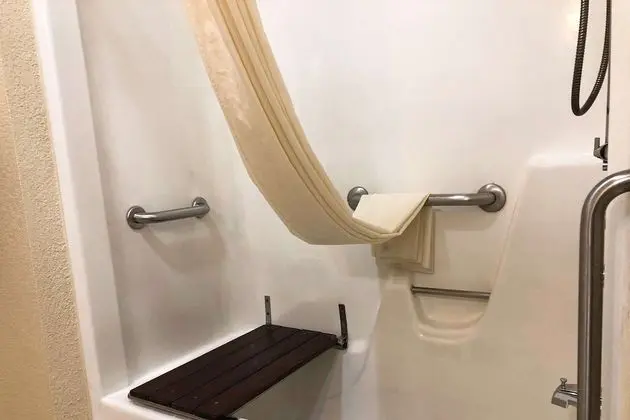 Business Oda, 1 Büyük (Queen) Boy Yatak, Engellilere Uygun, Sigara İçilmez