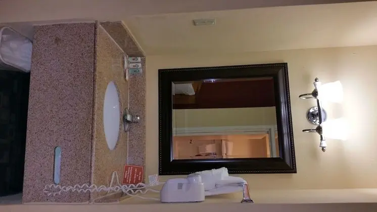 Business Oda, 1 Büyük (Queen) Boy Yatak, Engellilere Uygun, Sigara İçilmez