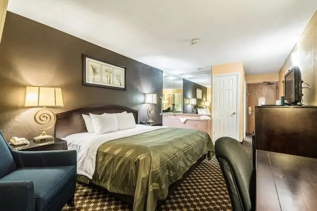 Oda, 1 En Büyük (King) Boy Yatak, Engellilere Uygun, Sigara İçilmez