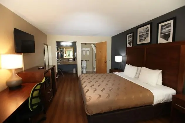 Standard Oda, 1 En Büyük (King) Boy Yatak, Sigara İçilebilir