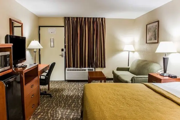 Oda, 1 En Büyük (King) Boy Yatak, Engellilere Uygun, Sigara İçilmez