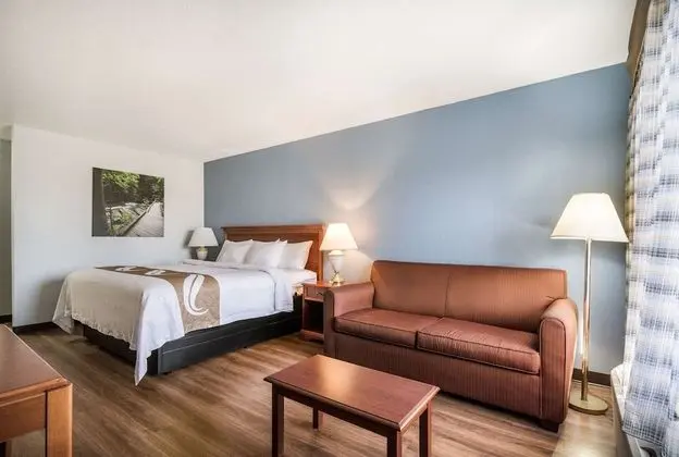 Oda, 1 En Büyük (King) Boy Yatak, Engellilere Uygun, Sigara İçilmez