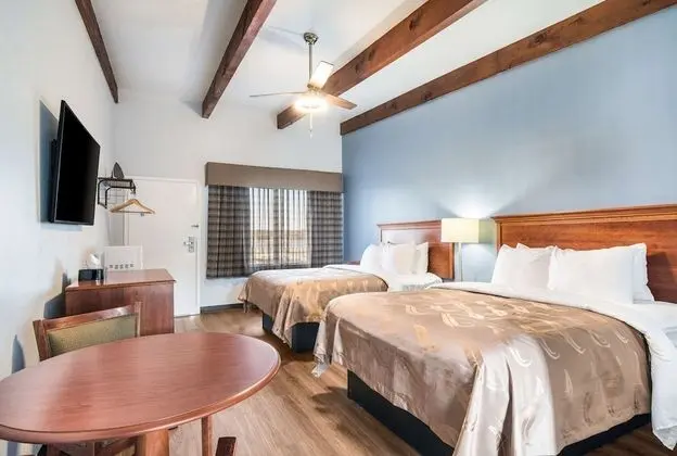 Standard Oda, 2 Büyük (Queen) Boy Yatak, Sigara İçilmez