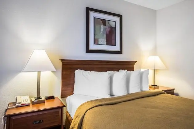 Oda, 1 Büyük (Queen) Boy Yatak, Engellilere Uygun, Sigara İçilmez