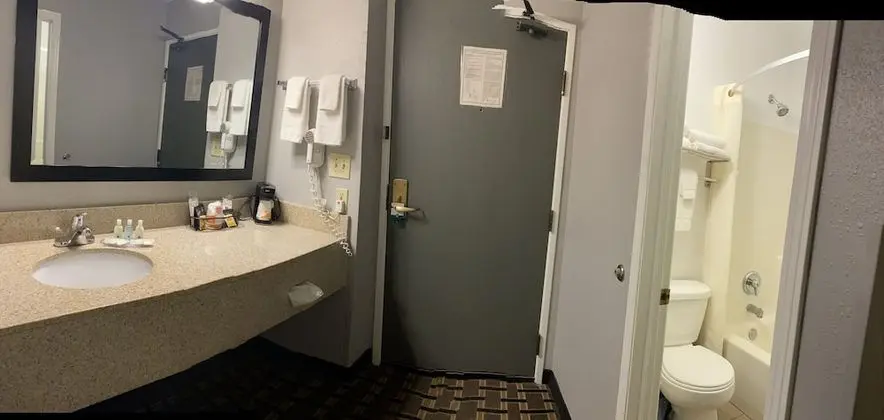 Oda, 2 Büyük (Queen) Boy Yatak