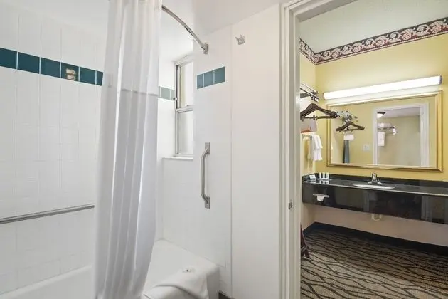 Oda, 2 Tek Kişilik Yatak, Sigara İçilmez (Upper Floor)