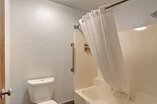 Standard Oda, 2 Büyük (Queen) Boy Yatak, Sigara İçilmez