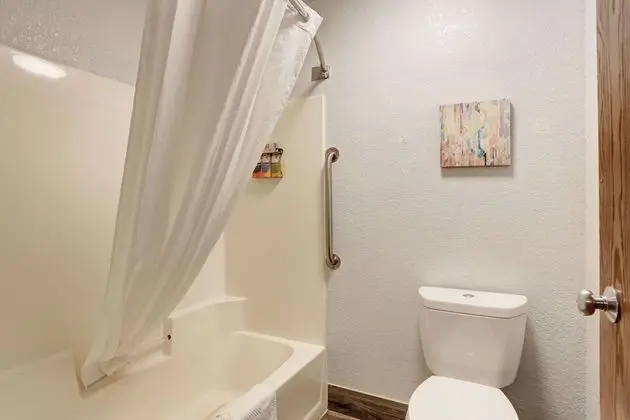 Süit, 1 En Büyük (King) Boy Yatak, Sigara İçilmez