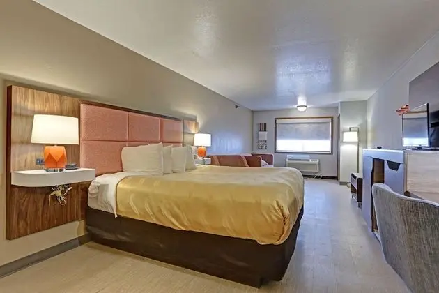 Süit, 1 En Büyük (King) Boy Yatak, Sigara İçilmez