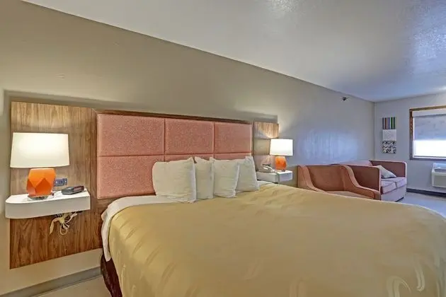 Süit, 1 En Büyük (King) Boy Yatak, Sigara İçilmez