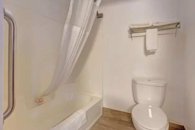 Süit, 1 En Büyük (King) Boy Yatak, Sigara İçilmez