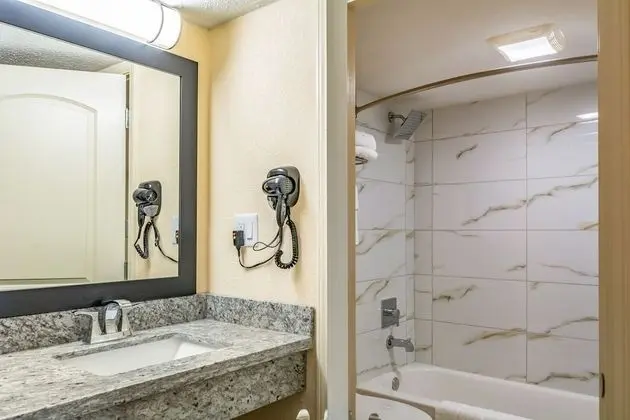 Standard Oda, 2 Büyük (Queen) Boy Yatak, Sigara İçilmez