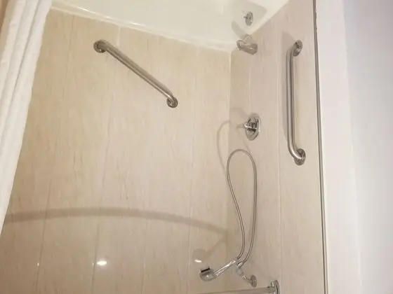 Standard Oda, 1 En Büyük (King) Boy Yatak, Engellilere Uygun, Sigara İçilmez