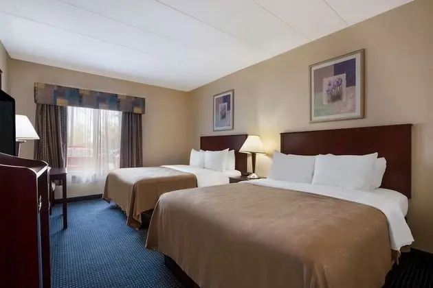 Oda, 2 Çift Kişilik Yatak, Engellilere Uygun, Sigara İçilmez (Roll-In Shower)