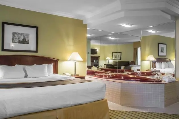 Second Floor, Suite, 1 King Bed, Non Smoking (Not Pet Friendly)