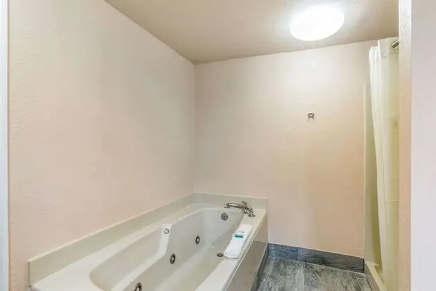 Standard Oda, 1 En Büyük (King) Boy Yatak, Sigara İçilmez