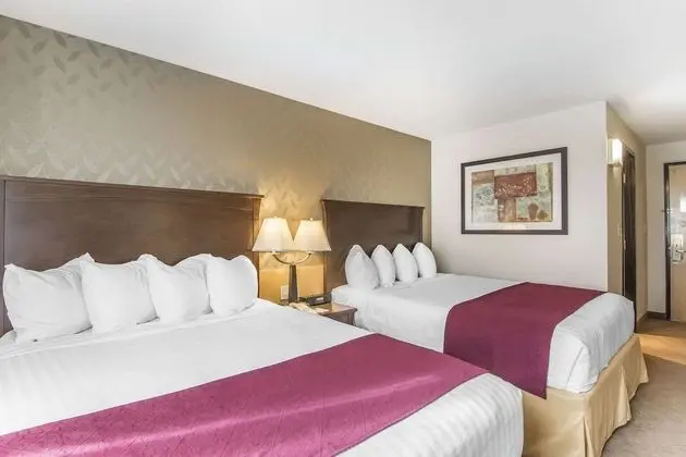2 Queen Beds, Efficiency, Non Smoking