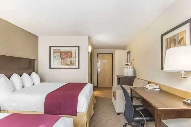 2 Queen Beds, Efficiency, Non Smoking