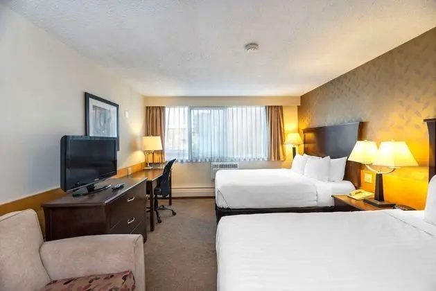 2 Queen Beds, Efficiency, Non Smoking