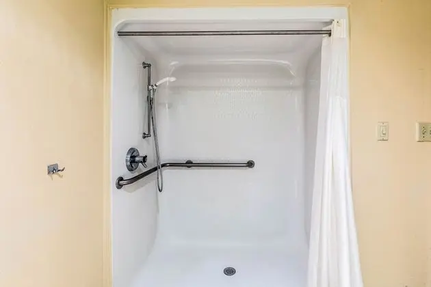 Oda, 1 Büyük (Queen) Boy Yatak, Sigara İçilmez