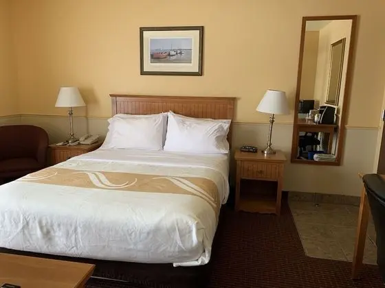 Standard Oda, 1 Büyük (Queen) Boy Yatak, Sigara İçilmez