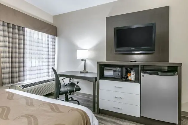 Standard Oda, 2 Büyük (Queen) Boy Yatak, Sigara İçilebilir