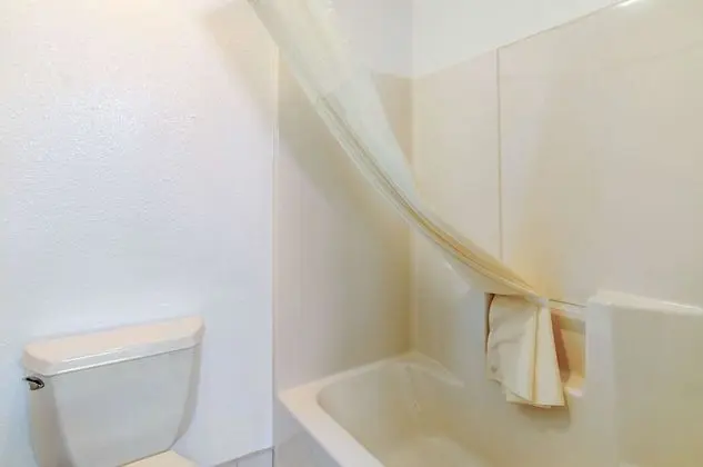 Standard Oda, 1 Büyük (Queen) Boy Yatak, Sigara İçilmez